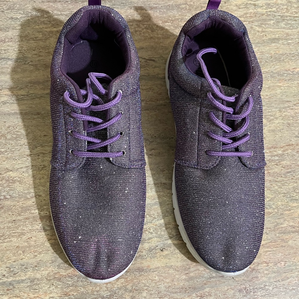 NWOB Weeboo glittery sneakers